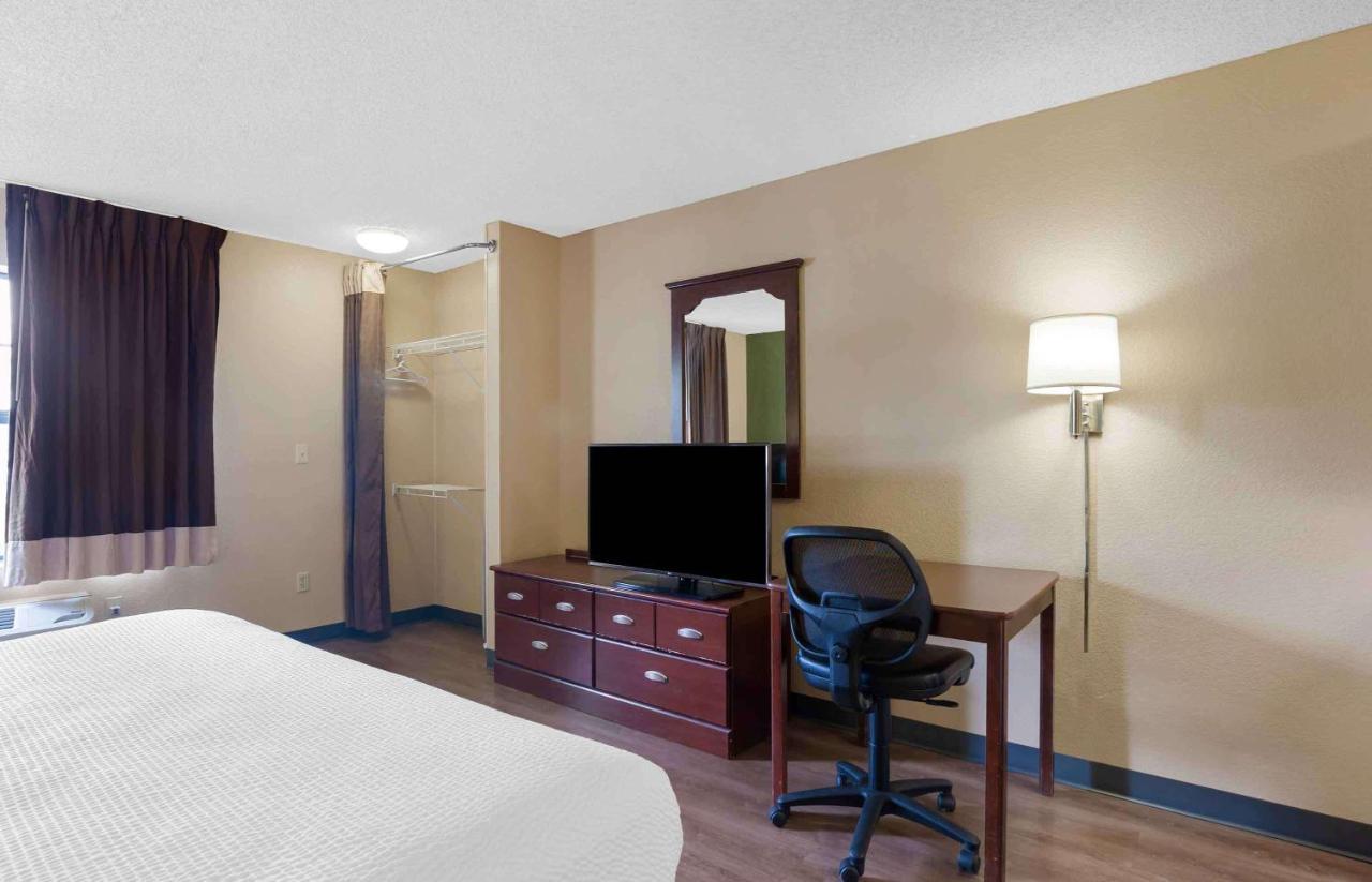 เอ็กซ์เทนด์ สเตย์ อเมริกา - เอครอน - คอปลีย์ - เวสต์ Hotel Copley ภายนอก รูปภาพ