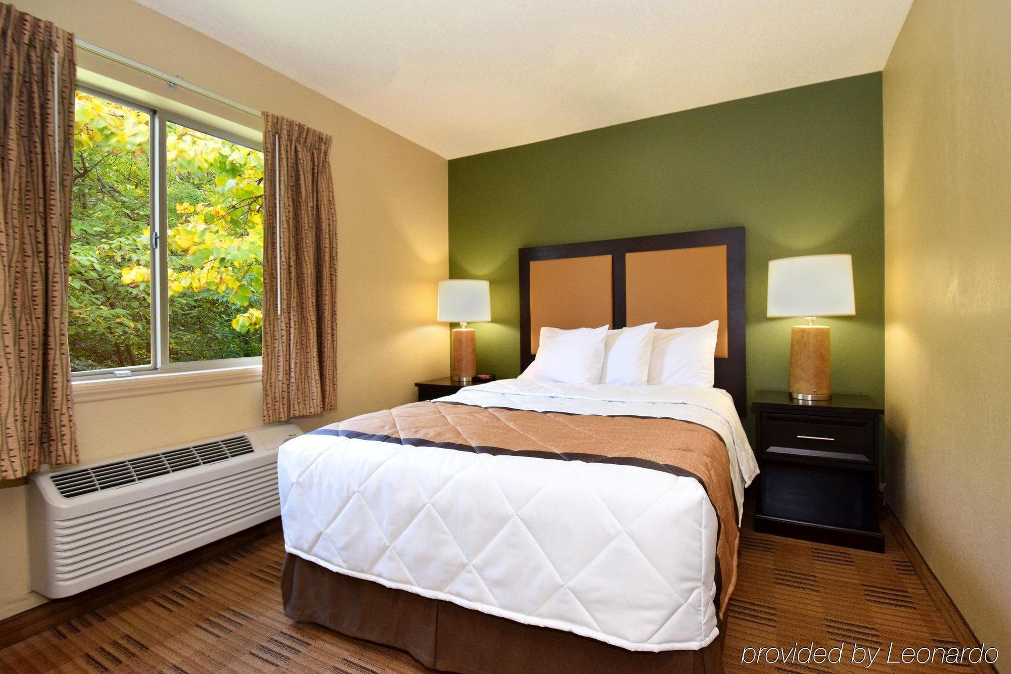 เอ็กซ์เทนด์ สเตย์ อเมริกา - เอครอน - คอปลีย์ - เวสต์ Hotel Copley ภายนอก รูปภาพ