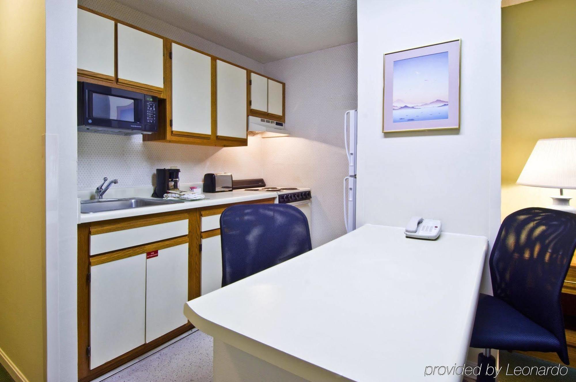เอ็กซ์เทนด์ สเตย์ อเมริกา - เอครอน - คอปลีย์ - เวสต์ Hotel Copley ภายนอก รูปภาพ